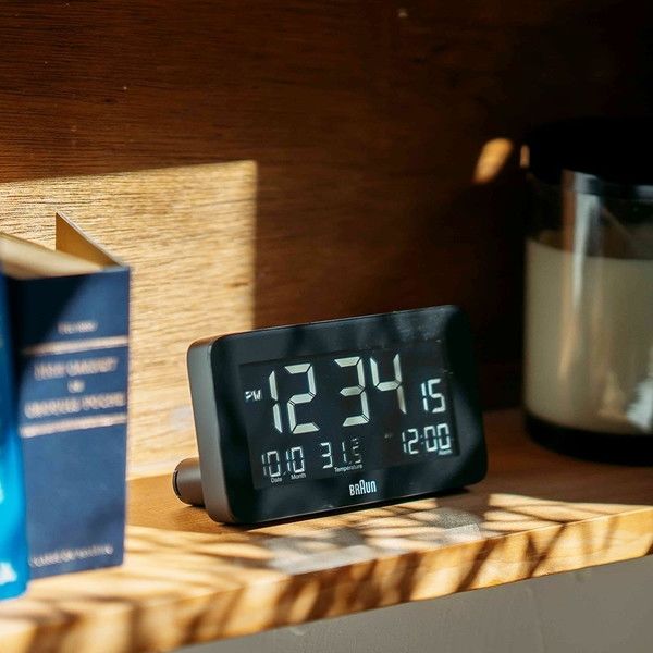 BRAUN ブラウン 置き時計 Digital Alarm Clock BC10B 1個（直送品