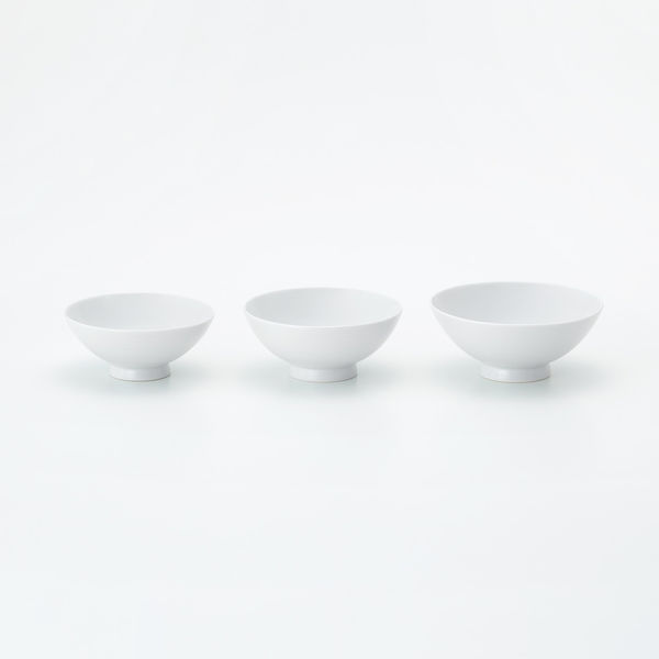 白磁　茶碗　刻印あり e4686750c308b4d87f88e7018061f7