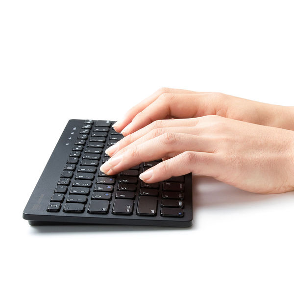 ワイヤレスキーボード 無線 Bluetooth パンタグラフ Ios対応 コンパクト ブラック SKB-BT28BK サンワサプライ 1個 ワイヤレスキーボード 無線 Bluetooth パンタグラフ Ios対応 コンパクト ブラック SKB-BT28BK サンワサプライ 1個