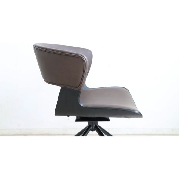 ラウンドチェア ROLF BENZ（ロルフベンツ）ラウンジチェア「562」回転式 幅63cm