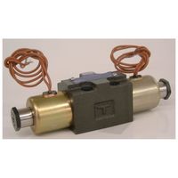 油研工業 DSGー007シリーズ電磁切換弁 DSG-007-3C2-A100-10 1台（直送品）