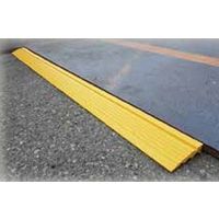 マックス 敷鉄板スロープ KMAXー291 1本（直送品）