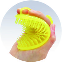 松本金型 超やわらかフィット！！シャンプーブラシ イエロー 4571302061953 1個（直送品）