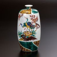 伊野正峰 日本の伝統工芸品【九谷焼】 K8-2028 7号花瓶 古九谷梅鳥 中村重人 1個(直送品)