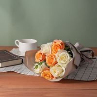 アデリー ホシファーム　フリルブーケ　ホワイトオレンジ８本＆ホテルオークラ　プチケーキ４個 FMX-41B 1箱（直送品）