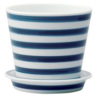 C es table pot {[_[ BU 13682 1iij