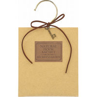 ナチュラルフックサシェ チャーム付シークレットガーデン 13943 1箱（12個入） 不二貿易（直送品）