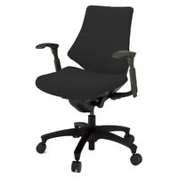 【設置込】イトーキ　エフチェア　クロスバック ローバック ブラックフレーム　ブラック樹脂脚　可動肘付　背座：ブラック　1脚（直送品）