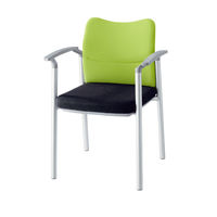 ライオン事務器 ミーティングチェア クローズドバック 4本脚 肘付 アップルグリーン 1脚（直送品）