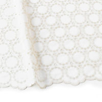 綿ローン 両耳スカラップ刺しゅう生地 巾約100cm×2m切売カット A オフホワイト TM8802-A TM8802-A-2M（直送品）