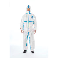 【防護服】 デュポン Tyvek タイベック(R)ソフトウェア3型 M 白 III型 粉じん対応 フード付 1着（わけあり品）