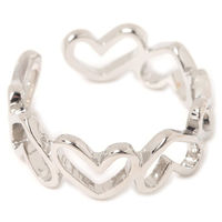 【LAKOLE/ラコレ】 透かしハートイヤーカフ