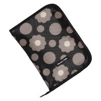 HALKARIN’S 母子手帳ケース L ポケット ハンナフラ 大容量 収納 マルチケース クッキーフラワーカフェ 356987 1個（直送品）