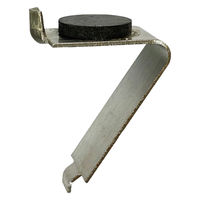 フジテックジャパン ステンレス棚柱 15ピッチ用フック ゴム付 300個入 棚受け金具 1100100016540 1箱(300個入)（直送品）