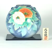 九谷焼　8号花瓶　山茶花 Amazon.co.jp: 【九谷焼】 8号花瓶 釉裏金箔彩山茶花 木箱入り