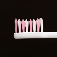 歯ブラシ ビトイーン コンパクト 山切りカット ハブラシ やわらかめ 1本 ライオン