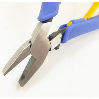 シンリョウ 錠剤ペンチ 177810 1個 ※2024年9月中旬より在庫がなくなり次第、ケースの色が青に変わります。