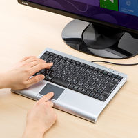 有線キーボード　メンブレン　タッチパッド付き　コンパクト　シルバー　SKB-TP01SVN　サンワサプライ　1個（直送品）