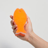 おさかなスポンジ オレンジ 1個 マーナ