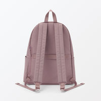 無印良品 肩の負担を軽くする 撥水リュックサック ラベンダー タテ４３×ヨコ３２×マチ１４ｃｍ 良品計画