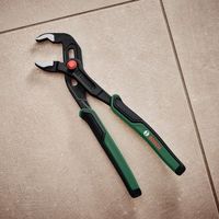 ボッシュ ウォーターポンププライヤー 1600A032V9 1丁 689-5041（直送品）