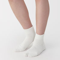 無印良品 レディース 婦人 足なり直角 履き口やわらか たび型ショート丈靴下 口ゴムなし ２３～２５ｃｍ オフ白 良品計画