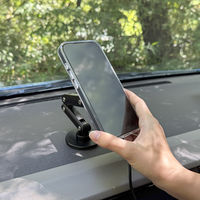 MagSafe対応 車載ワイヤレス充電器 ダッシュボード用 粘着固定 ロングアーム ブラック  MagSafe非対応機種・ケースも使える（直送品）