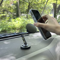 MagSafe対応 車載ホルダー ダッシュボード用 粘着固定 ロングアーム ブラック MagSafe非対応機種・ケースも使える 六角レンチ付（直送品）