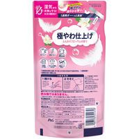レノア 超消臭1WEEK 極やわ仕上げふんわりブロッサム 詰め替え 340mL 1個 柔軟剤 P＆G