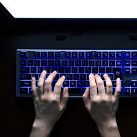 サンワサプライ バックライト機能付きキーボード SKB-WAR3 1個（わけあり品）