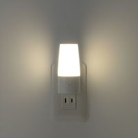 ヤザワコーポレーション コンセント式明暗ナイトライト調色・回転タイプ NASC75WH 1個