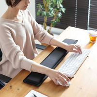 サンワサプライ 超大型低反発リストレスト(キーボード用) TOK-MU4BK 1個