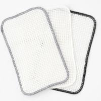 ウェーブ キッチンスポンジ 無限に抗菌するスポンジ ループ付き COCOWALK ブラック 401544 1個（直送品）