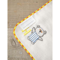 ウェーブ ハンドタオル こぐまちゃん イニシャル 20×20cm H 413628 1個（直送品）