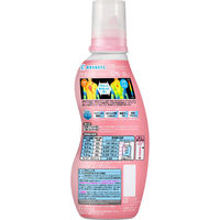 ハミング 涼感テクノロジー フラワーシャワーの香り 本体 530mL 1個 柔軟剤 花王