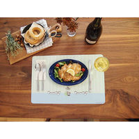 オカト- ランチョンマット 30×45cm 拭ける ム-ミン プレイスマット 塩化ビニル キャラクタ- スナフキン 371459 1個（直送品）