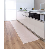 サンコー 吸着拭けるキッチンマット60×240cm 無地 ベージュ KP-79 日本製 撥水 キッチンマット ずれない おくだけ吸着 1個（直送品）