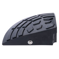 ゴム製 段差プレート コーナー 長さ 25cm×奥行 25cm×高さ 9.5cm 1セット（4個） 現場のチカラ オリジナル