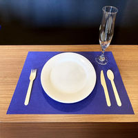 三和 不織布ランチョンマット ダークグリーン FWC-10-38 1箱(600枚入)（直送品）