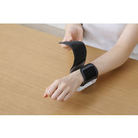 アイリスオーヤマ 血圧計 手首 メモリ60回 手首式血圧計 【管理医療機器認証】 BPW-102 1台