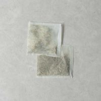 【ギフト】 生活の木 入浴剤 和漢塩湯 死海の塩と柿葉（カキノハ） おやすみ前に森の香り 1箱（30g×6包入）