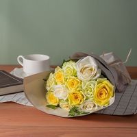 【生花】アデリー ホシファーム　フリルブーケ　ホワイトイエロー　グリーン１２本 FMW-06B 1箱（直送品）