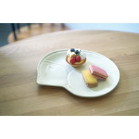 アイトー #0111106 ねこ 大皿 アイボリー 1枚（直送品）