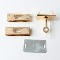 ハマナカ 留め具 3連ひねり 約W4.6cm×H1.6cm 1組入 ゴールド H206-052 H206-052-1 1セット(3個)（直送品）