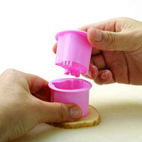 スケーター 抜き型 ハローキティ キャラ弁 野菜抜き型 キャラクター 194006 1個（直送品）