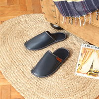 ダルトン レザー風  ライフスタイル スリッパ  ネイビーFOR MEN　男性用　リビング　ルームシューズ　1足