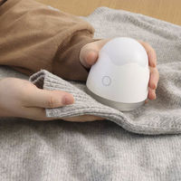 東洋ケース 毛玉取り器オーヴォ　ホワイト kari4511546140045 1個