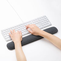 サンワサプライ クッションリストレスト TOK-ERG5DGY-L 1個