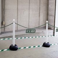 日本緑十字社 トラテープ(反射) TR3ーA 256301 1巻 61-3417-82（直送品）