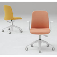 【設置込】オカムラ ライブス エントリーチェア 5本脚 デザインアーム インターロック 黒×グレー 1脚（直送品）